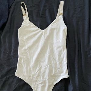 Aritzia White clasp bodysuit